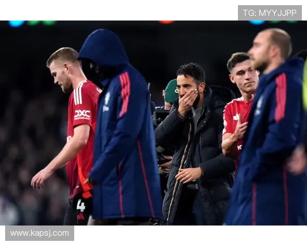 阿莫林坦言曼联短期难磨合三四三阵型逆足边锋成关键提升进攻体系 阿莫林坦言曼联短期难磨合三四三阵型逆足边锋成关键提升进攻体系